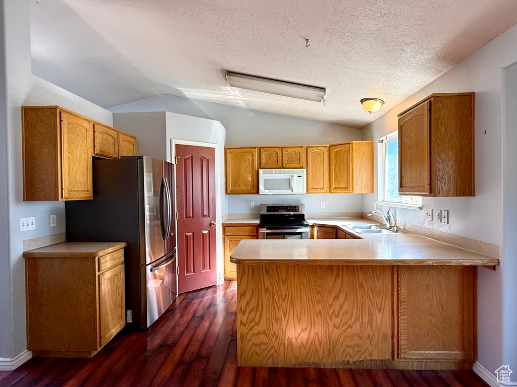 2573 W REMUDA DR Farr West, UT 84404