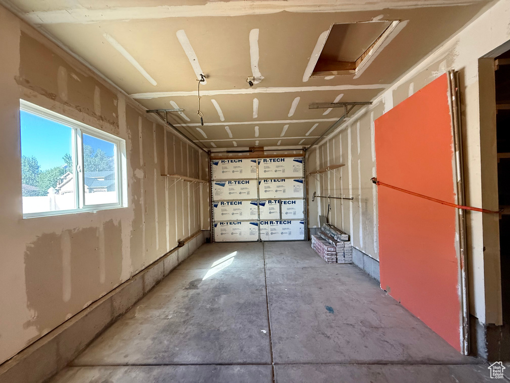 2573 W REMUDA DR Farr West, UT 84404