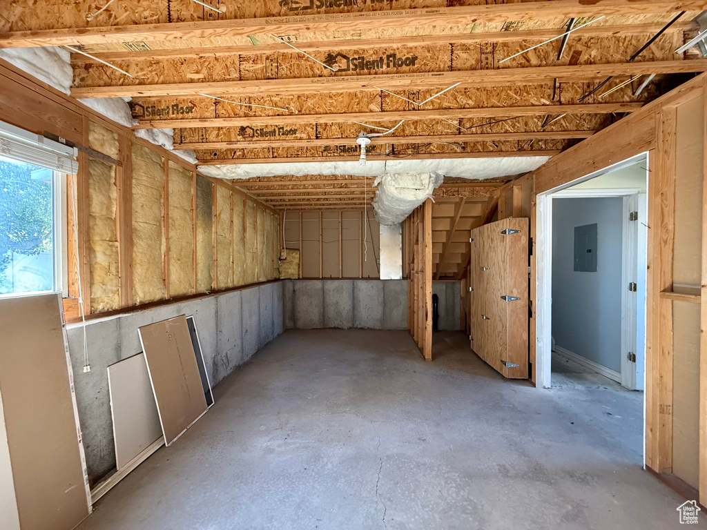 2573 W REMUDA DR Farr West, UT 84404