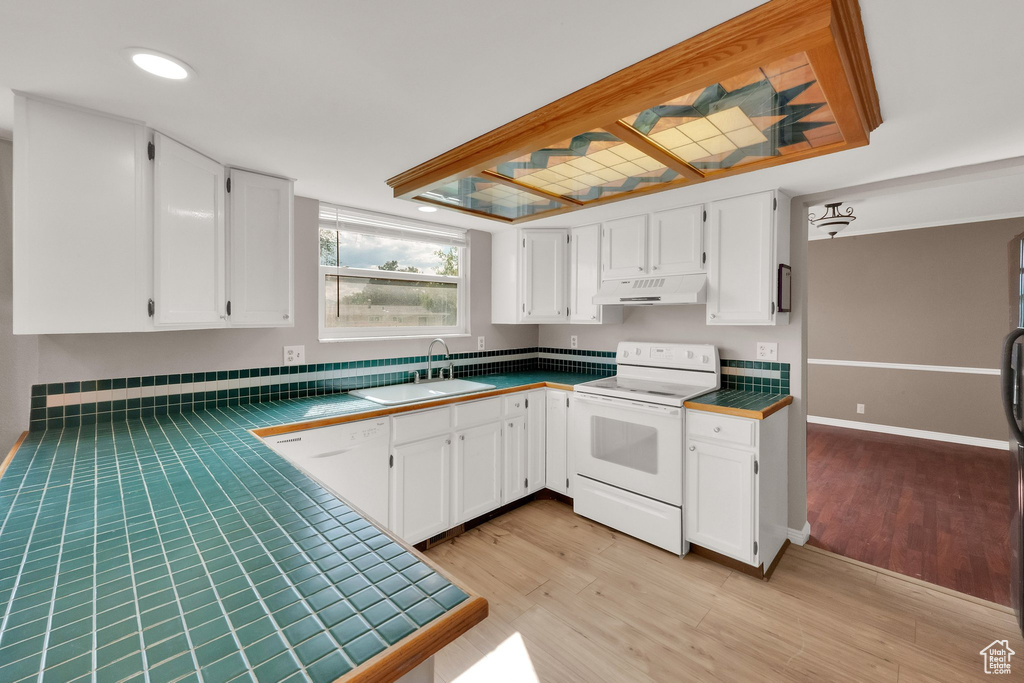 9958 S MARBLE ST Sandy, UT 84094