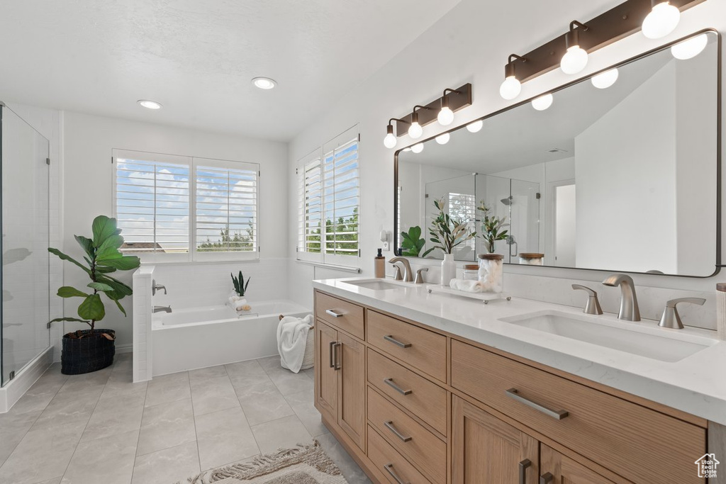 969 N LILLYWOOD LN North Salt Lake, UT 84054