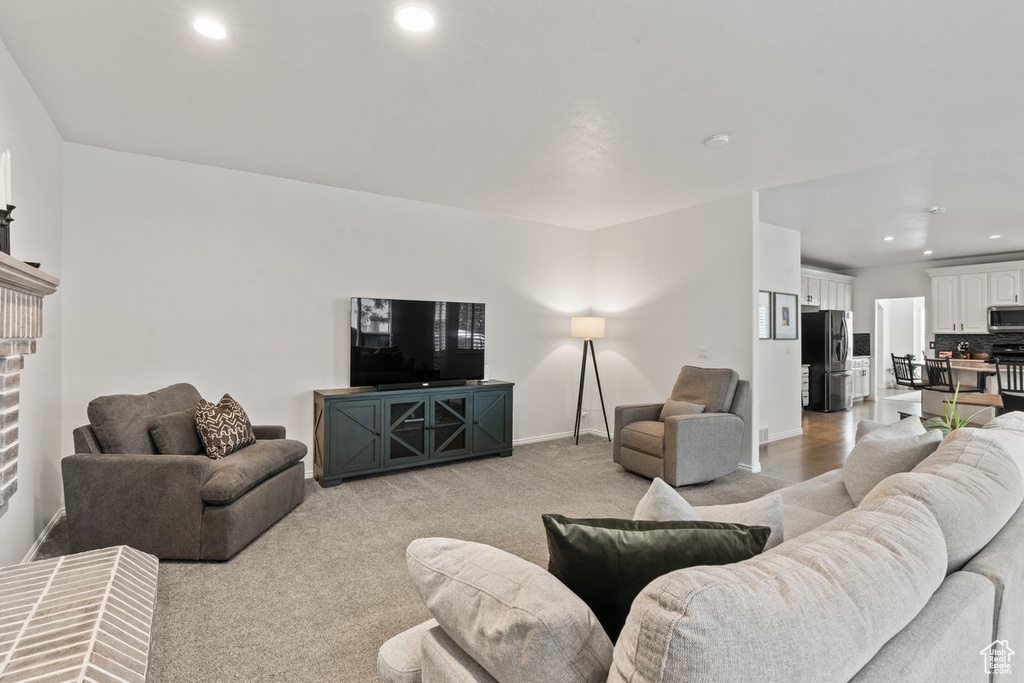 969 N LILLYWOOD LN North Salt Lake, UT 84054
