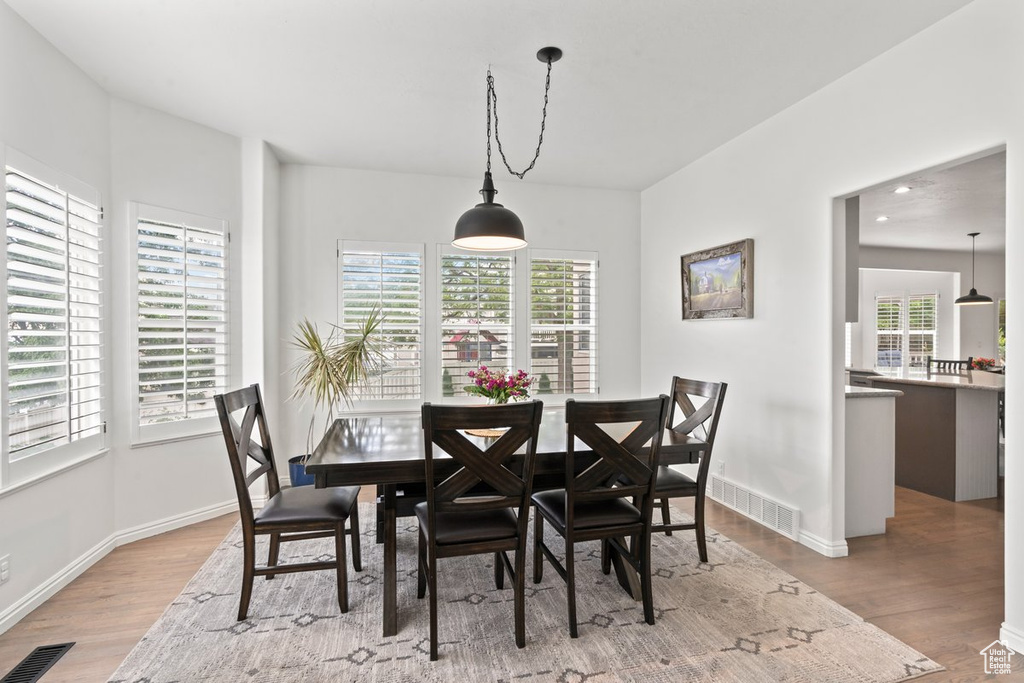 969 N LILLYWOOD LN North Salt Lake, UT 84054