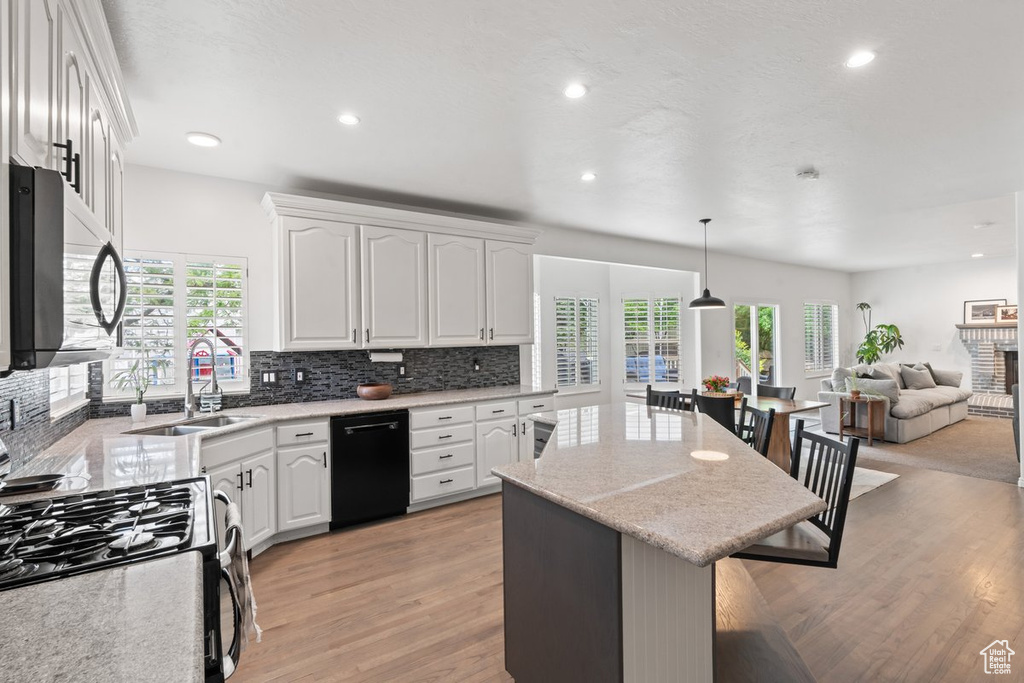 969 N LILLYWOOD LN North Salt Lake, UT 84054