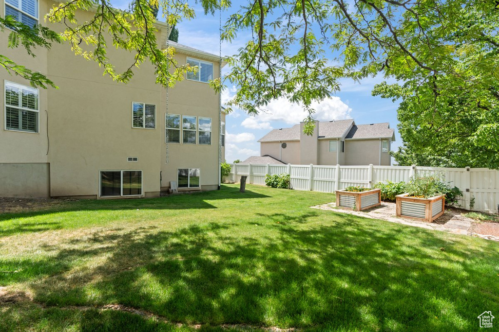 969 N LILLYWOOD LN North Salt Lake, UT 84054