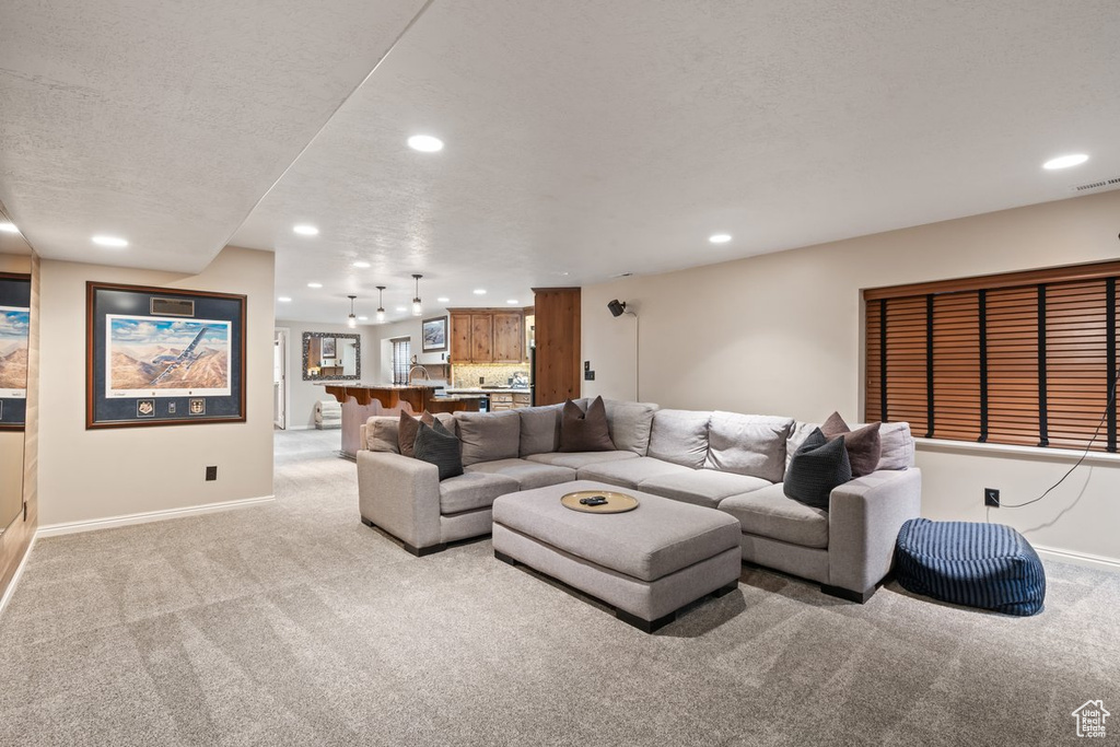 969 N LILLYWOOD LN North Salt Lake, UT 84054