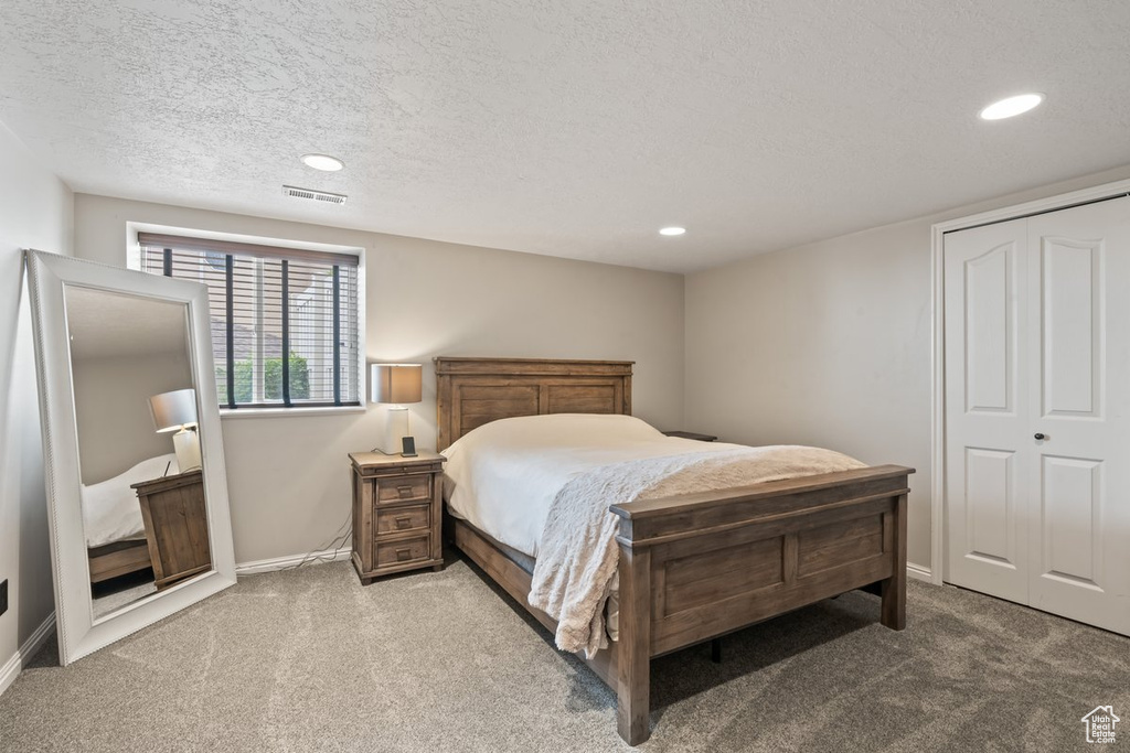 969 N LILLYWOOD LN North Salt Lake, UT 84054