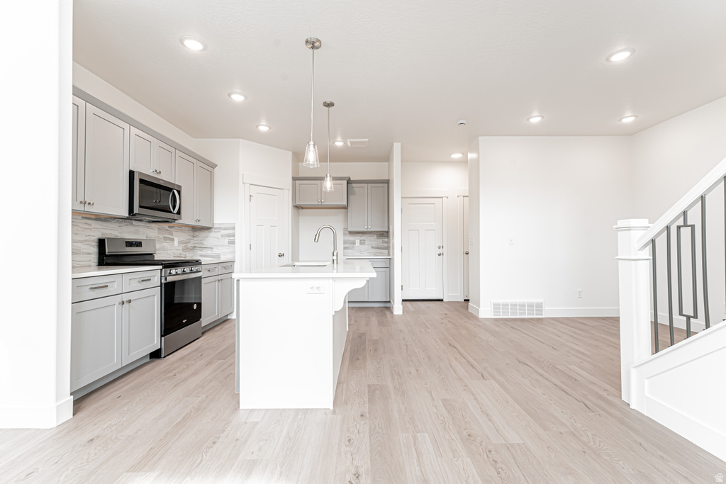 1542 W TALUS RIDGE DR #943 Saratoga Springs, UT 84045