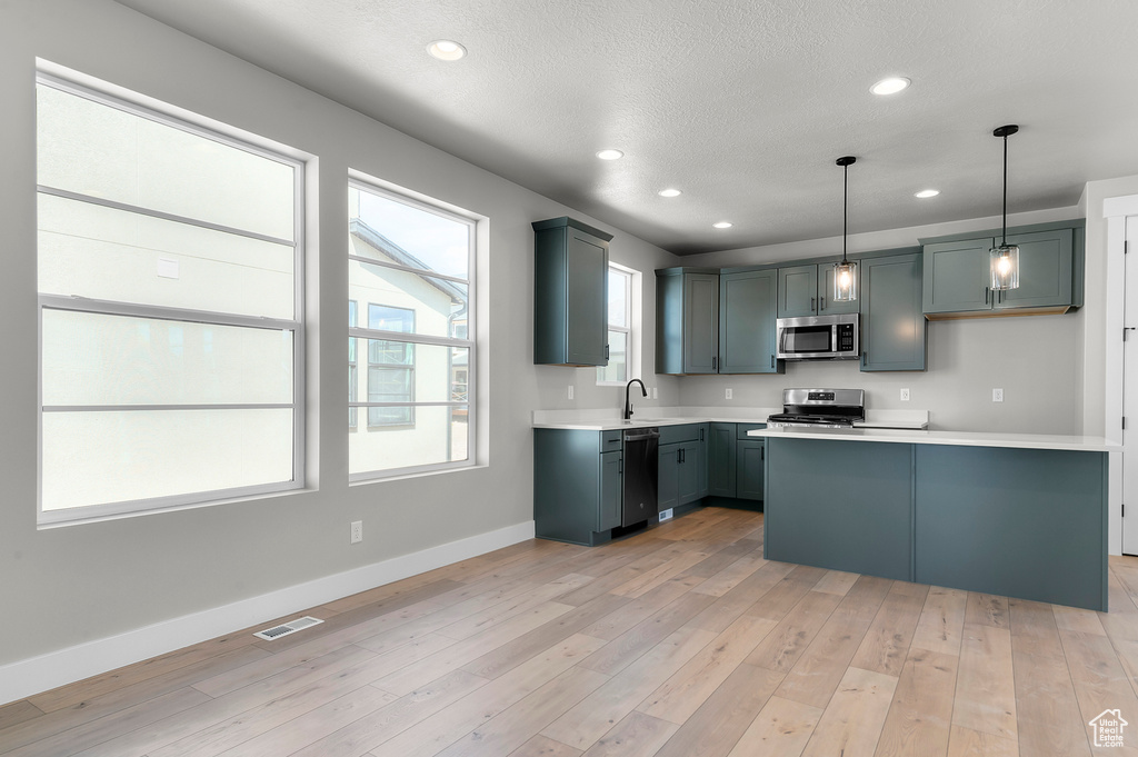 1444 N 3300 W Provo, UT 84601