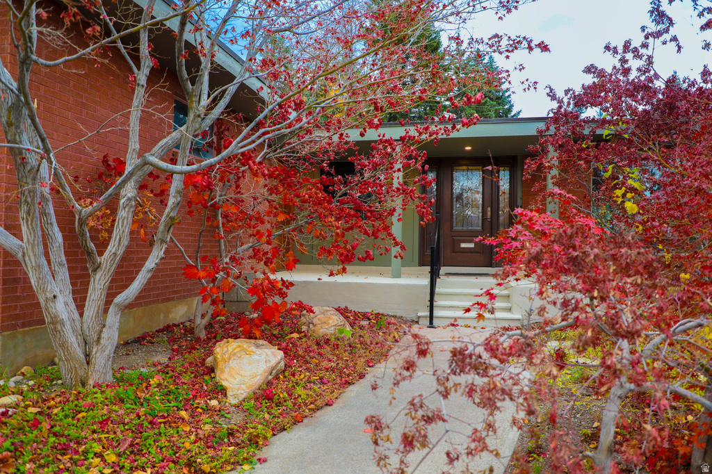 3550 E OAKVIEW DR Salt Lake City, UT 84124