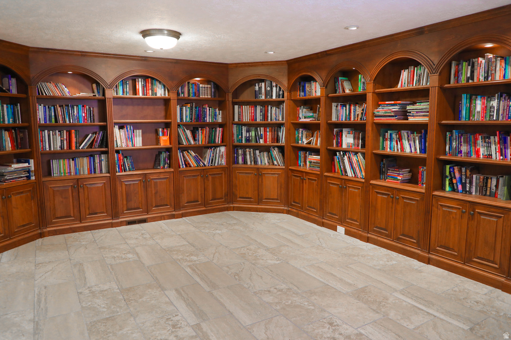 3550 E OAKVIEW DR Salt Lake City, UT 84124