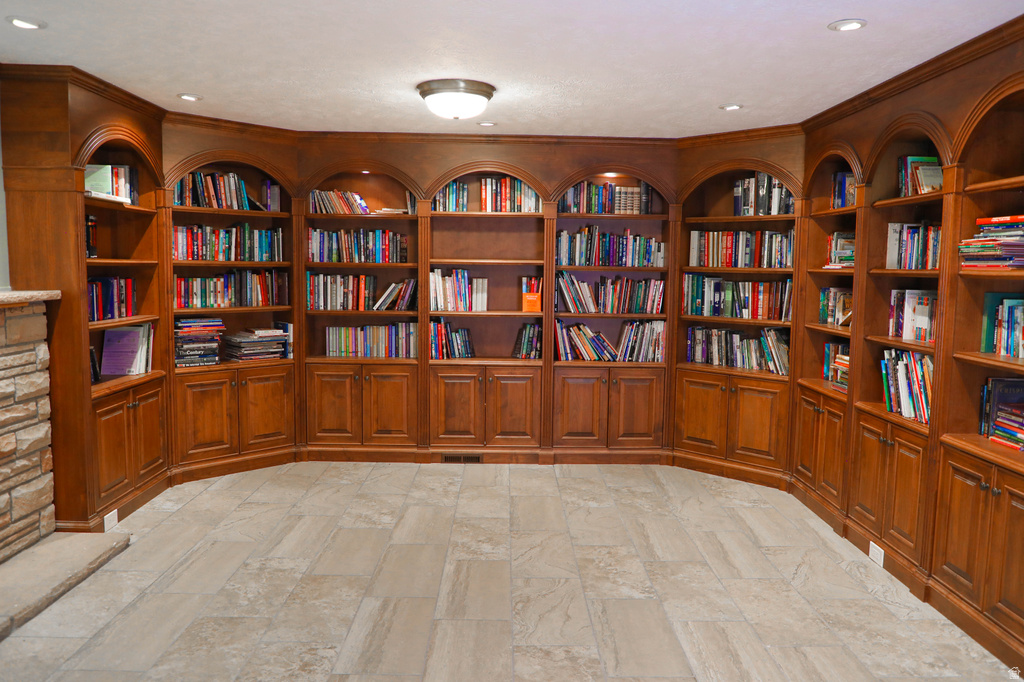 3550 E OAKVIEW DR Salt Lake City, UT 84124