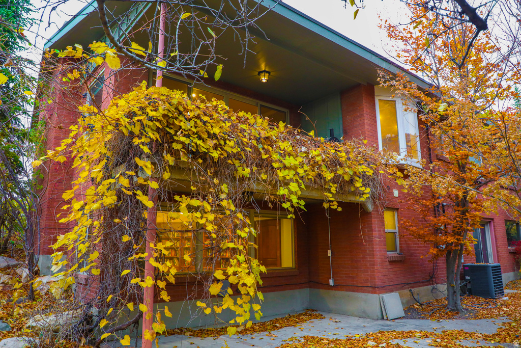 3550 E OAKVIEW DR Salt Lake City, UT 84124