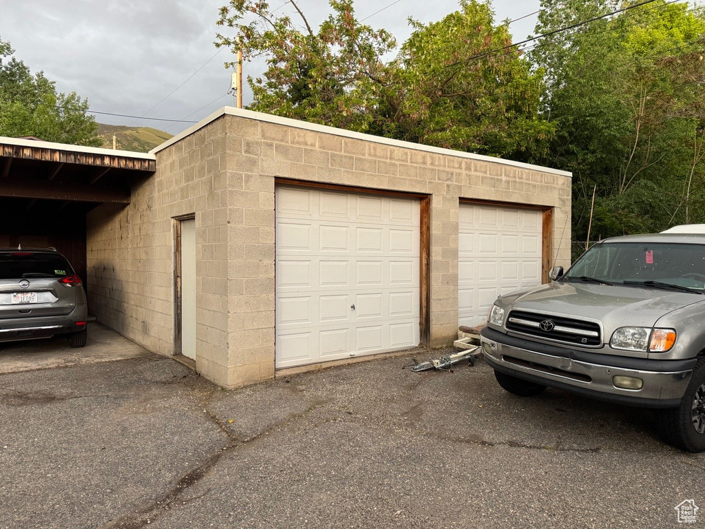 266 E CENTER ST Centerville, UT 84014