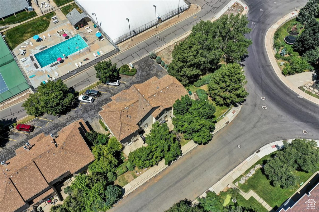 5816 CLUB VIEW LN South Ogden, UT 84405