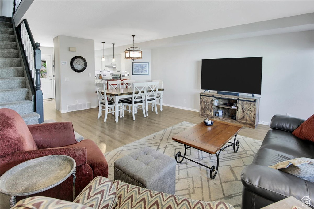 5816 CLUB VIEW LN South Ogden, UT 84405