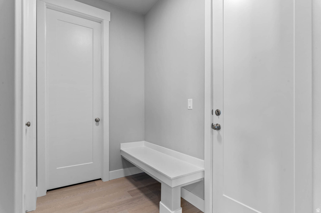 1286 W 2325 S Syracuse, UT 84075