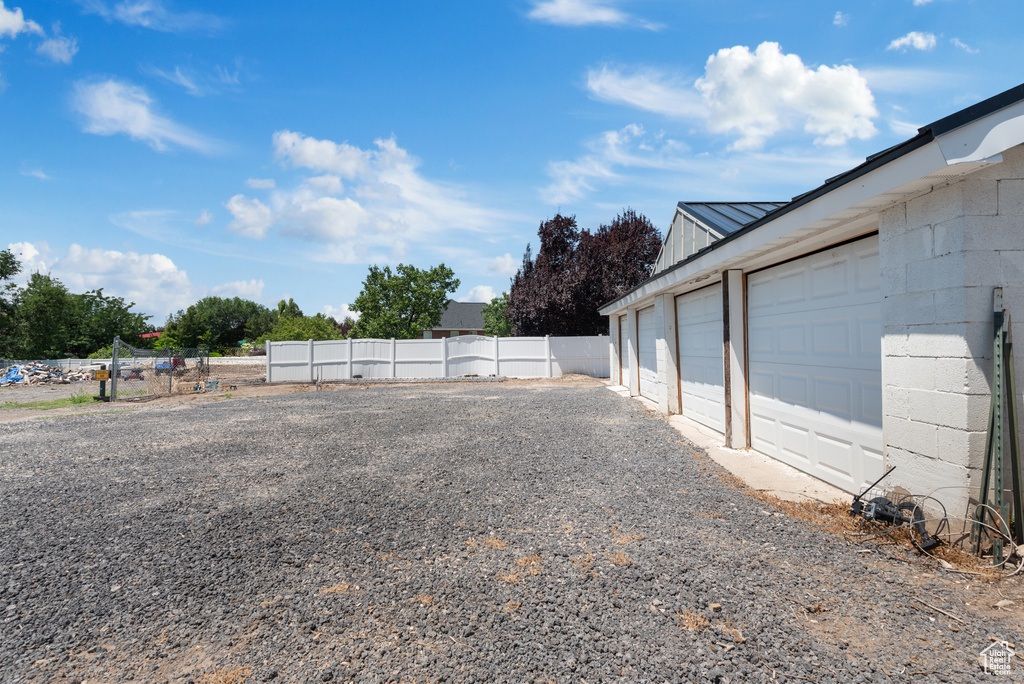 2536 S 1000 W Syracuse, UT 84075