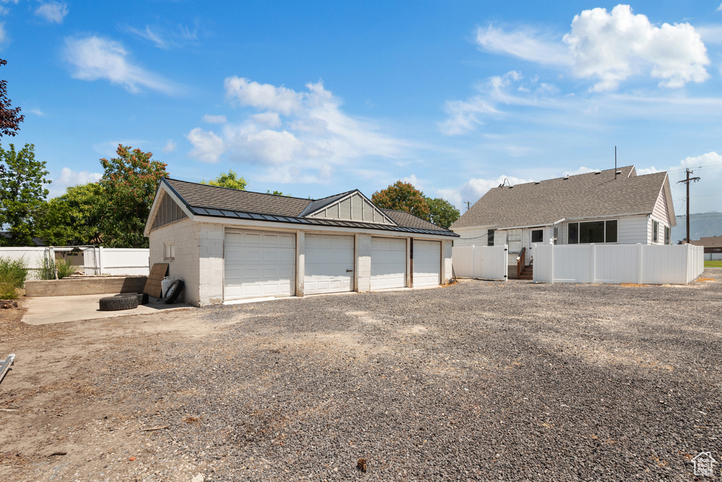 2536 S 1000 W Syracuse, UT 84075