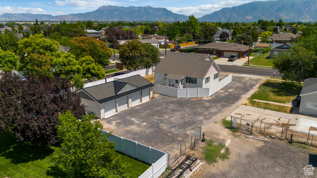 2536 S 1000 W Syracuse, UT 84075