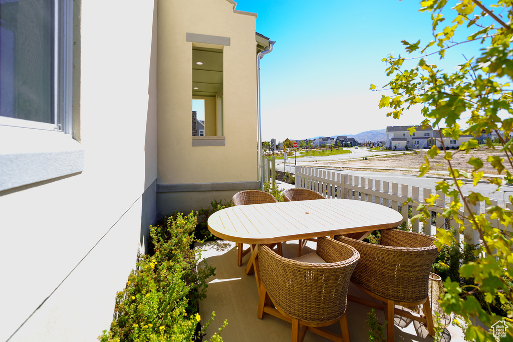 Balcony with outdoor dining area
