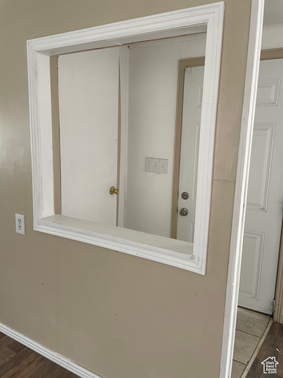 Detailed view of wood finished floors