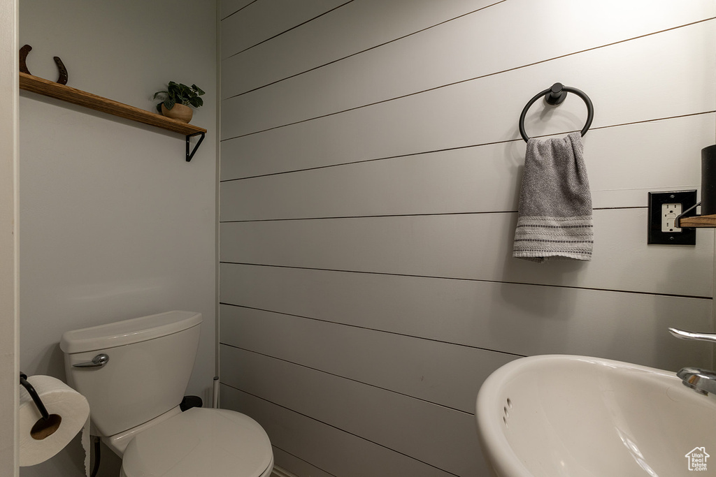 Bathroom with a sink and toilet