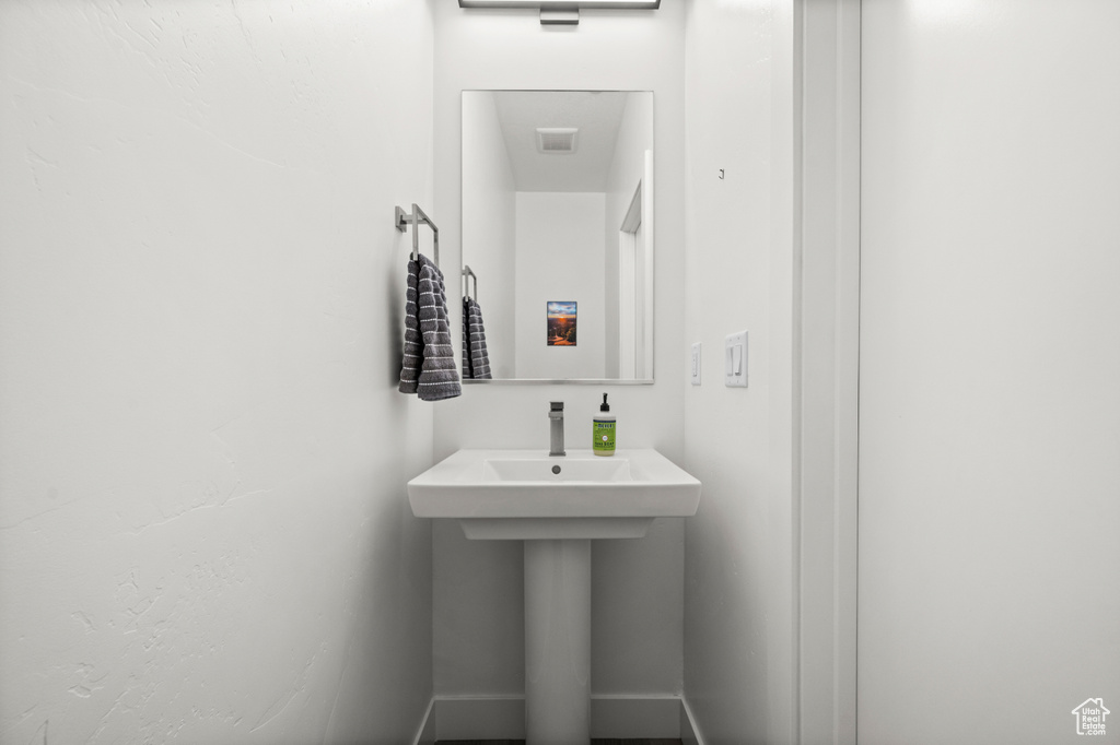 Bathroom featuring a sink