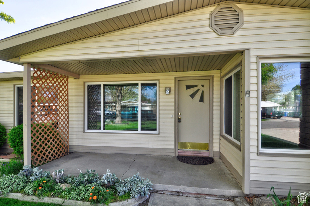 3352 S HILLSDALE DR West Valley City, UT 84119
