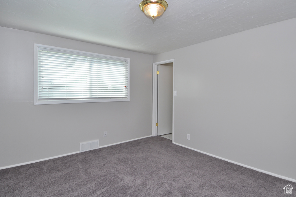 3352 S HILLSDALE DR West Valley City, UT 84119