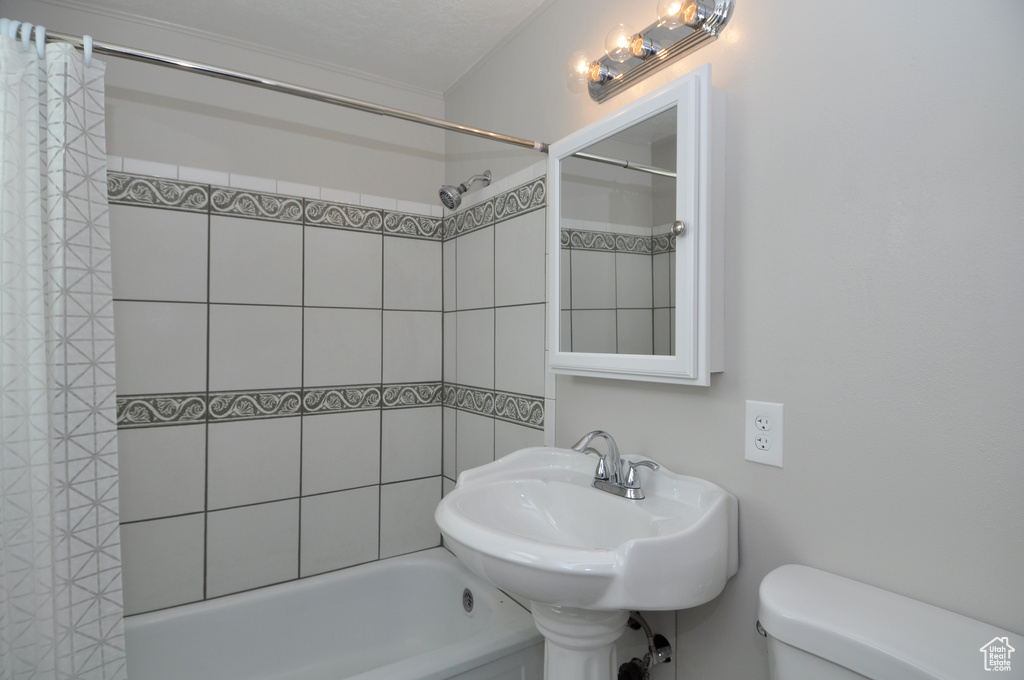 3352 S HILLSDALE DR West Valley City, UT 84119