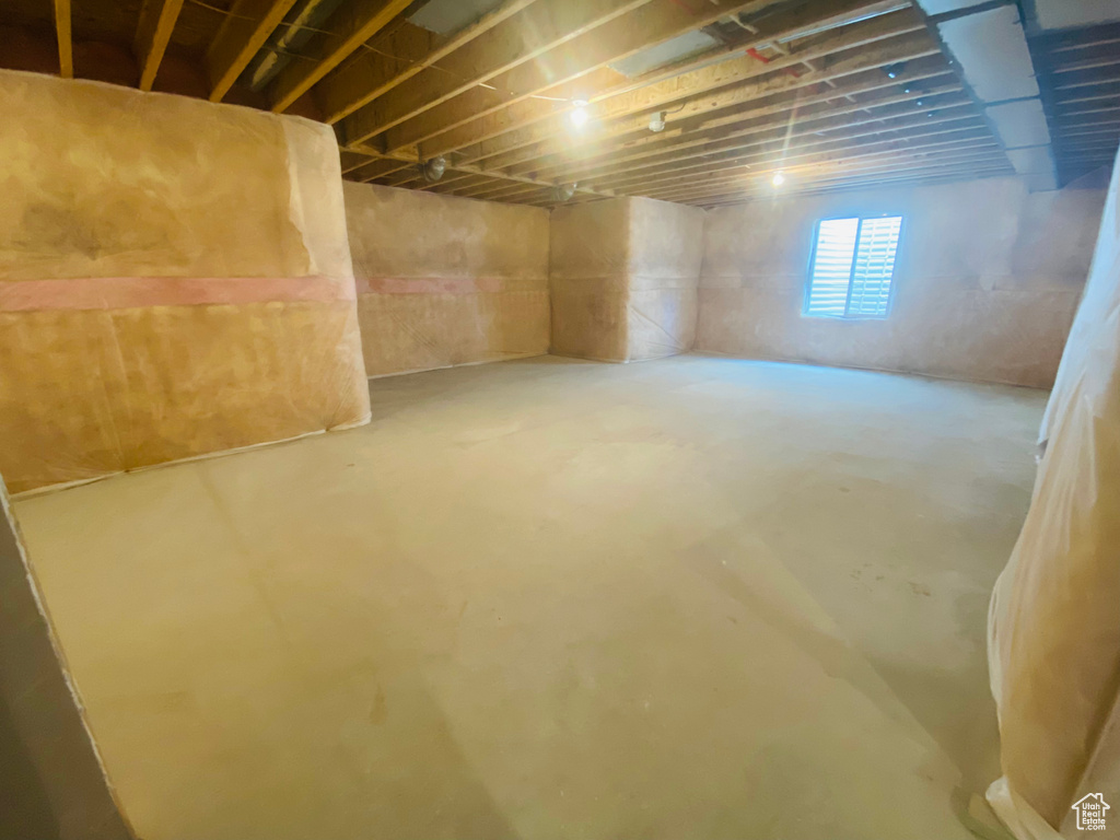 6511 W LAKE AVE South Jordan, UT 84009