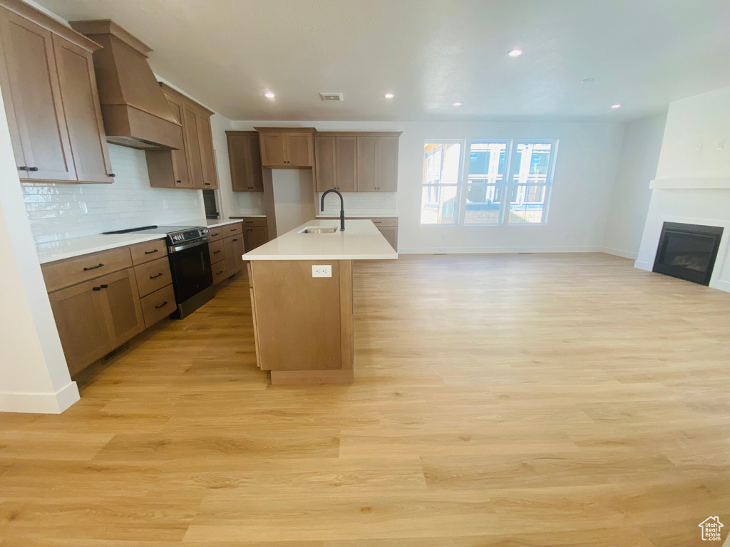 6511 W LAKE AVE South Jordan, UT 84009