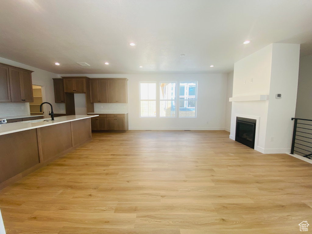 6511 W LAKE AVE South Jordan, UT 84009