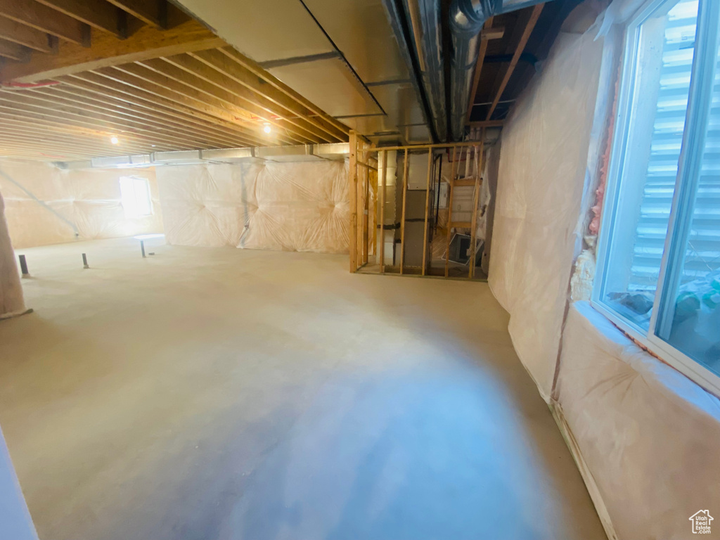 6511 W LAKE AVE South Jordan, UT 84009