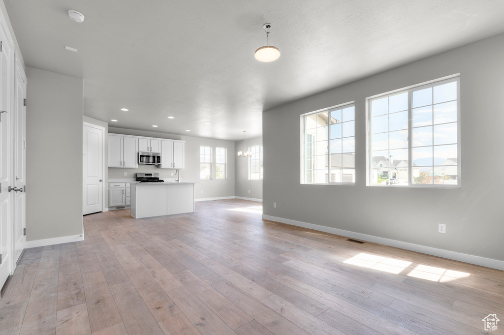 1021 W SPARROW WAY Stansbury Park, UT 84074
