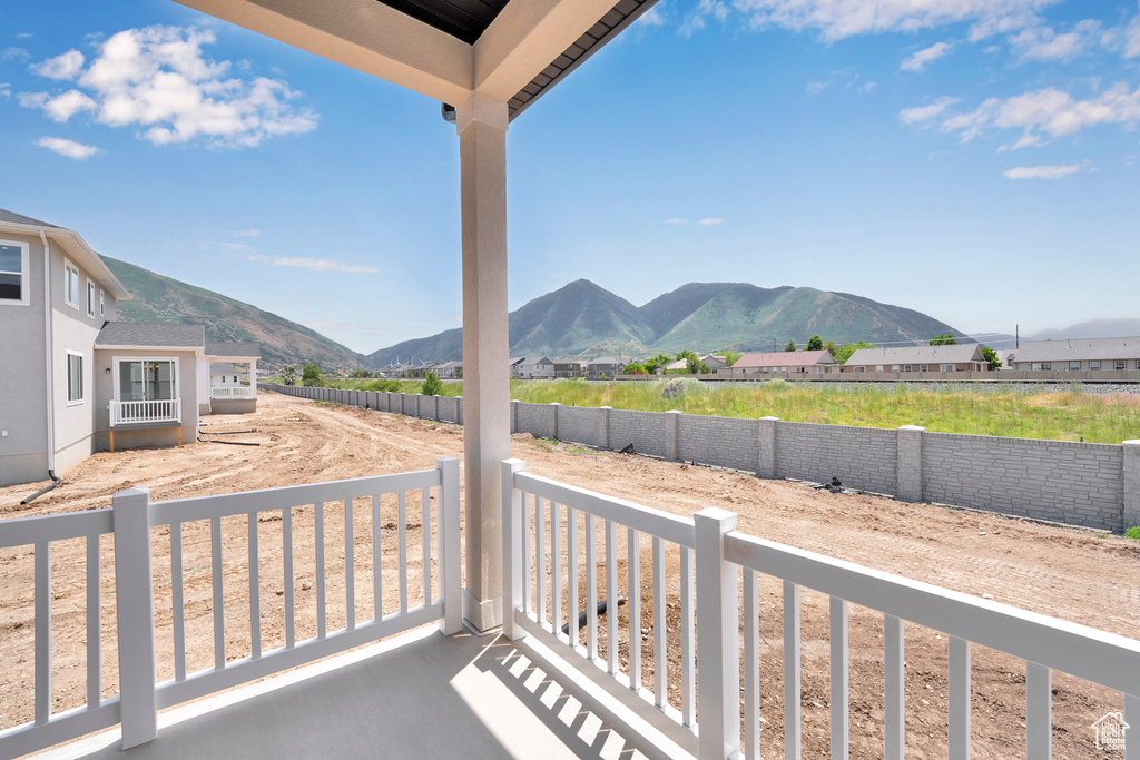 Balcony featuring a mountain view
