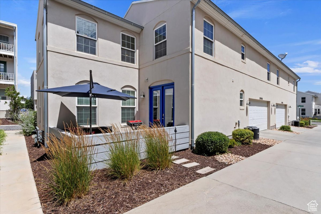 10606 S REDKNIFE DR South Jordan, UT 84009