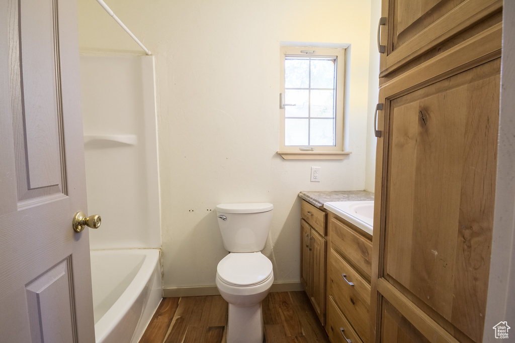 168 S 100 W Roosevelt, UT 84066