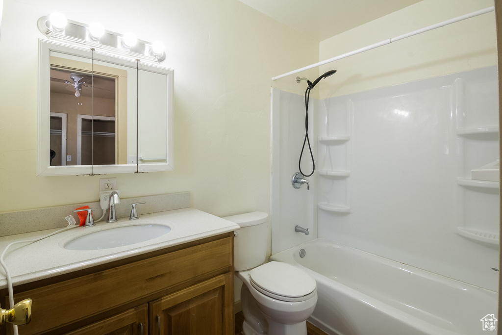 168 S 100 W Roosevelt, UT 84066