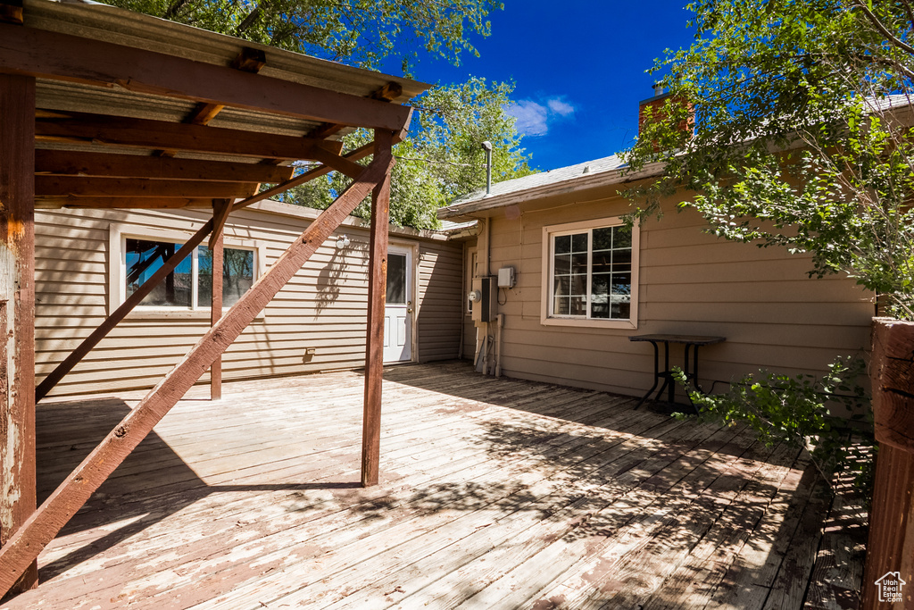 168 S 100 W Roosevelt, UT 84066