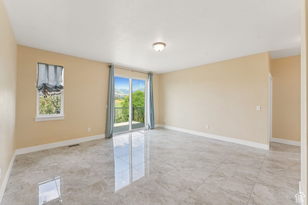 2886 N DESERT FOREST LN Lehi, UT 84043