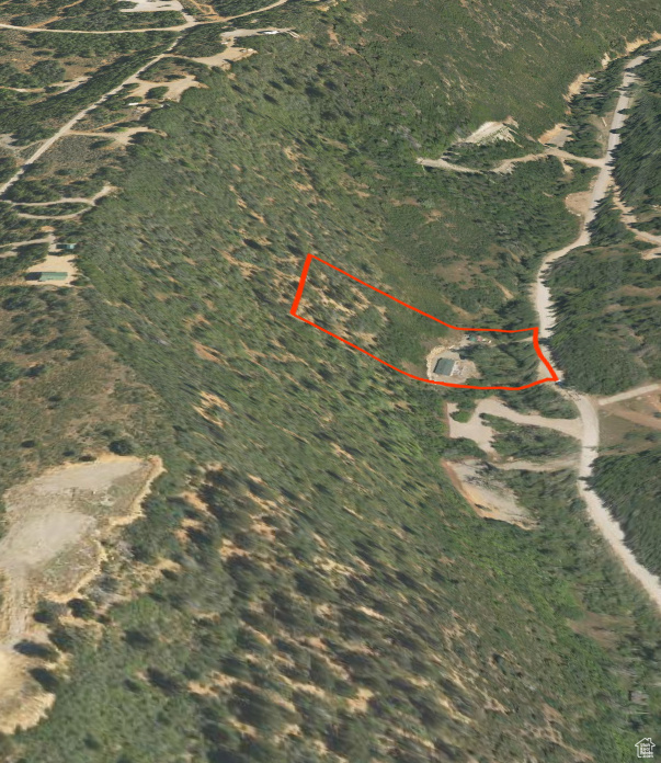 Aerial view of property\'s location with property boundaries highlighted