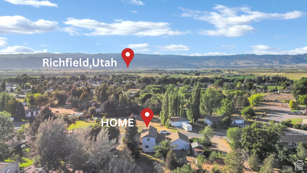 458 E 200 S Annabella, UT 84711