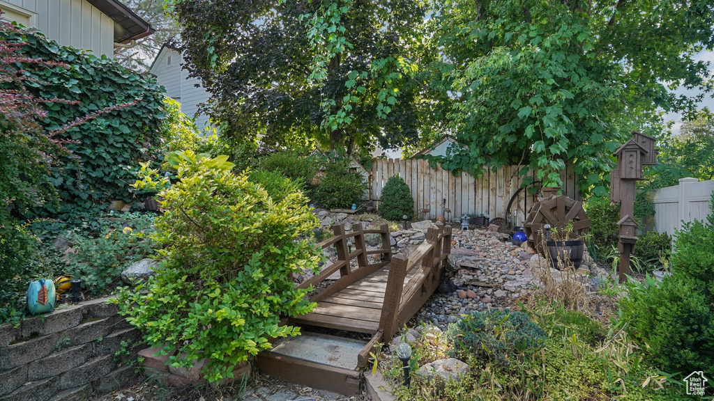 2275 E 9800 S Sandy, UT 84092
