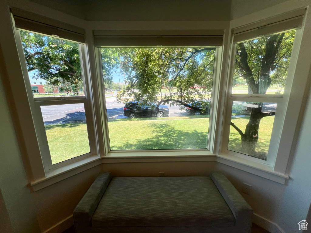 847 S GREENWOOD TER Salt Lake City, UT 84105