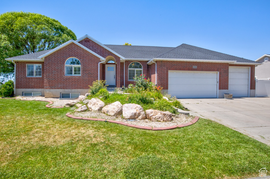1602 DORAL DR Syracuse, UT 84075