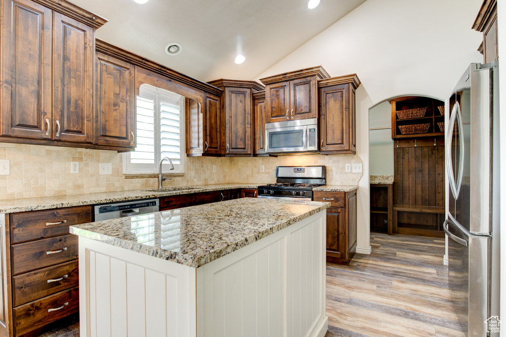 1602 DORAL DR Syracuse, UT 84075