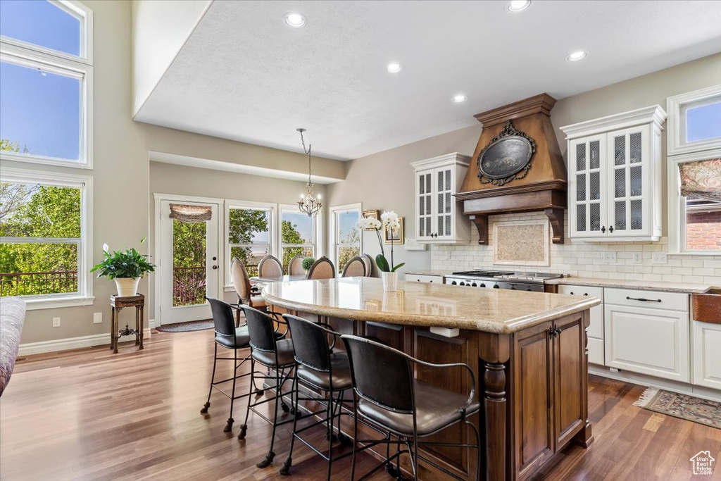 1711 NORTH COMPTON RD Farmington, UT 84025