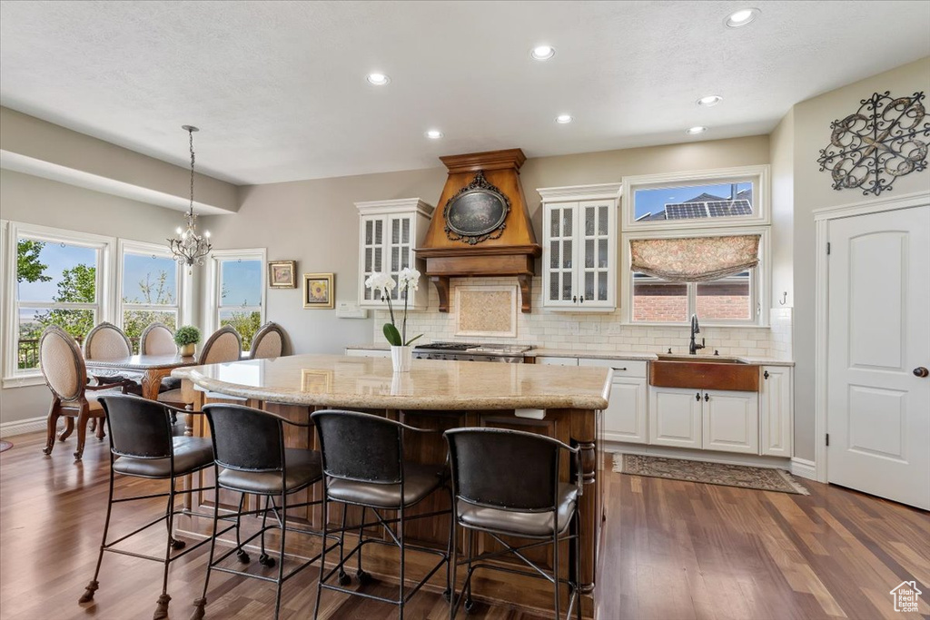 1711 NORTH COMPTON RD Farmington, UT 84025